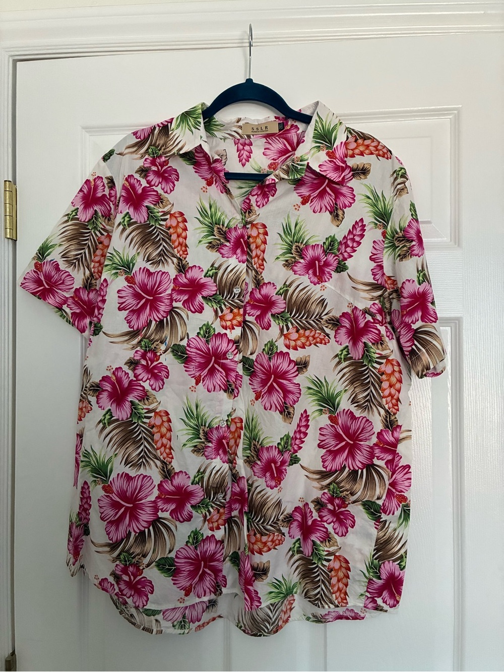 Women's Button-Down Floral Shirt - Pink Tropical Print
